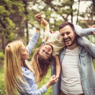 Śmiejąca się rodzina